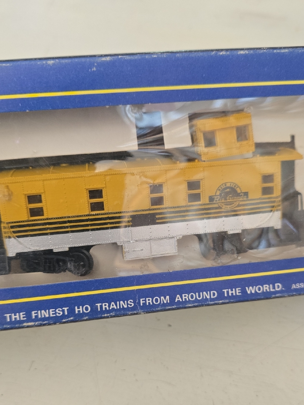 (NWT) Vintage AHM Caboose # 5227 T D.& R.G.